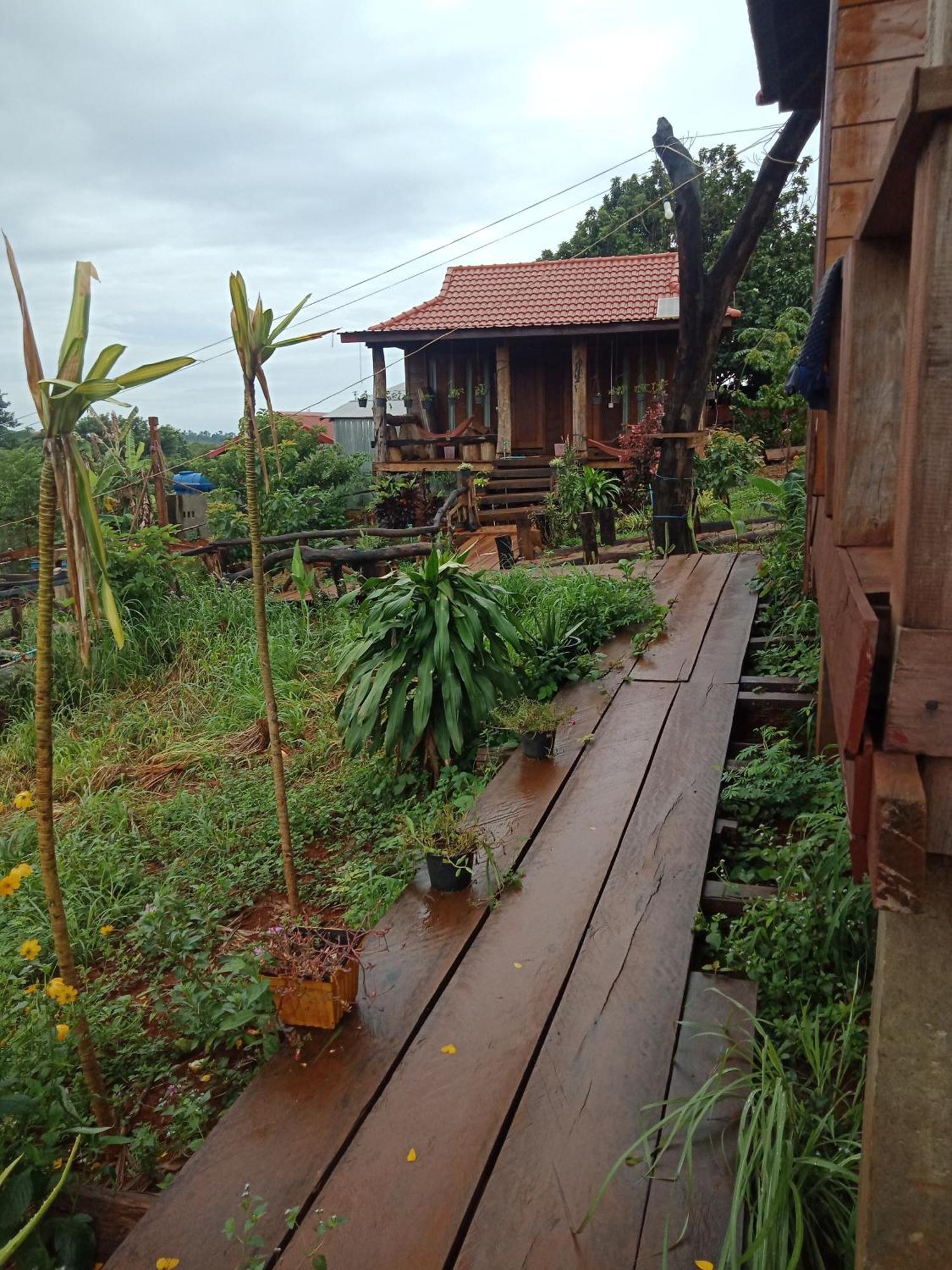 Happy Bungalow & Trekking بانلونغ المظهر الخارجي الصورة